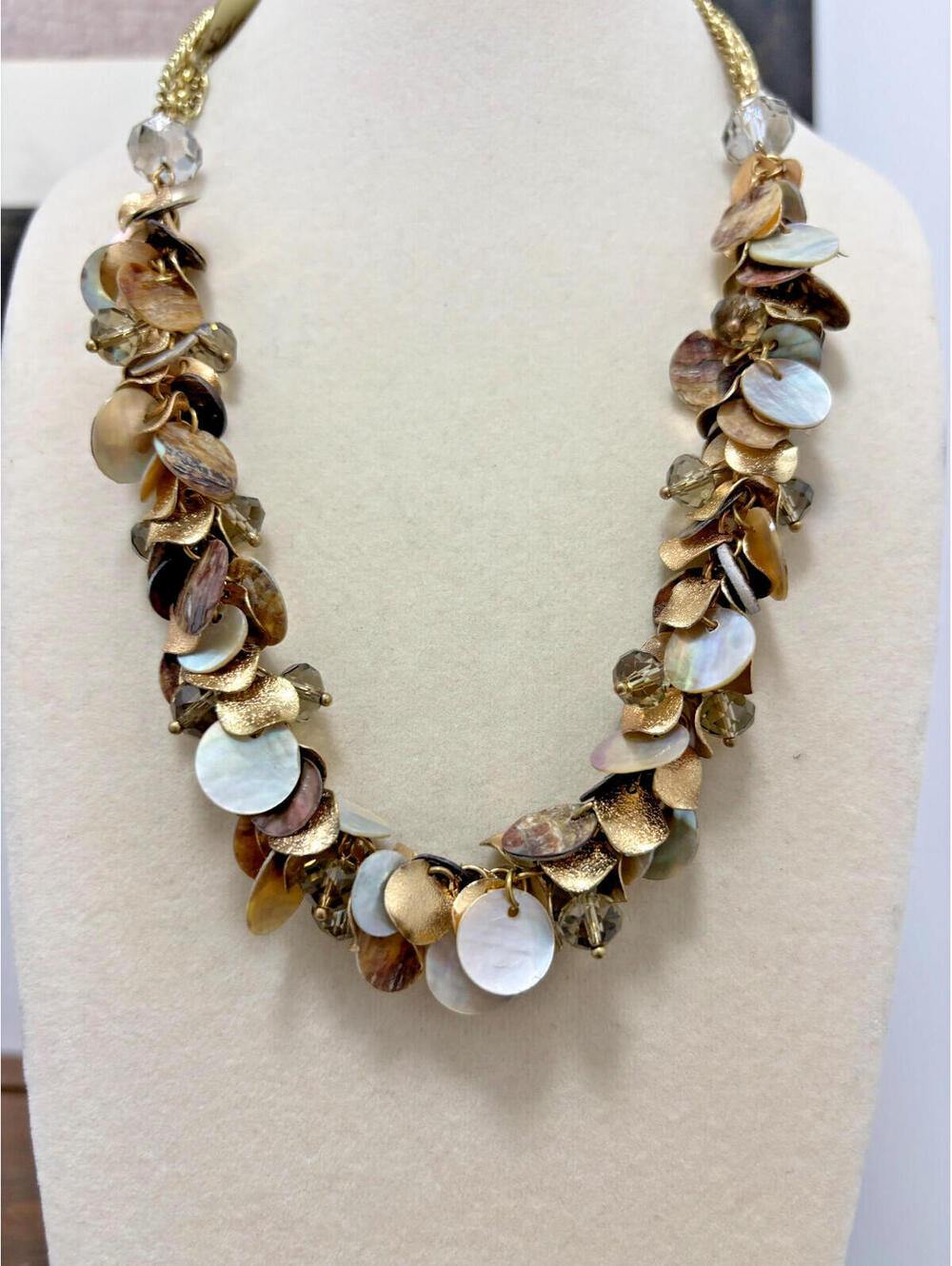 Ali Khan New York Gold Tone Cha Cha Necklace Glass Metal MOP Faceted Glass Bead